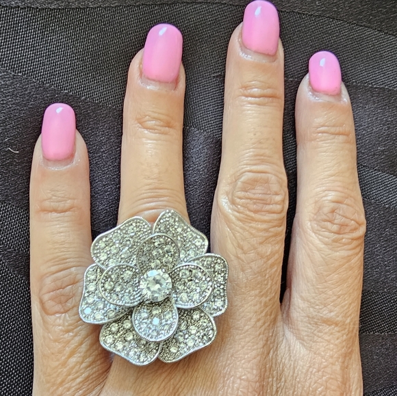 Gorgeous crystal ring - Picture 3 of 6